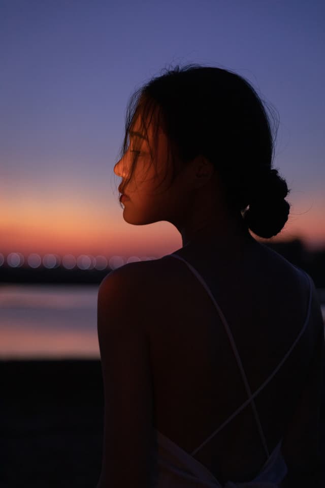 [ 她们说，黄昏是第十一种孤独 ]摄影：@潘泊BerPan
